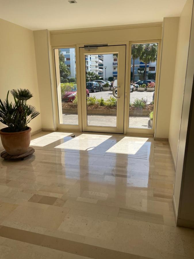 Vue Sur Mer - Magnifique Appartement Tout Confort - Terrasse Et Parking Prive Cagnes-sur-Mer Kültér fotó