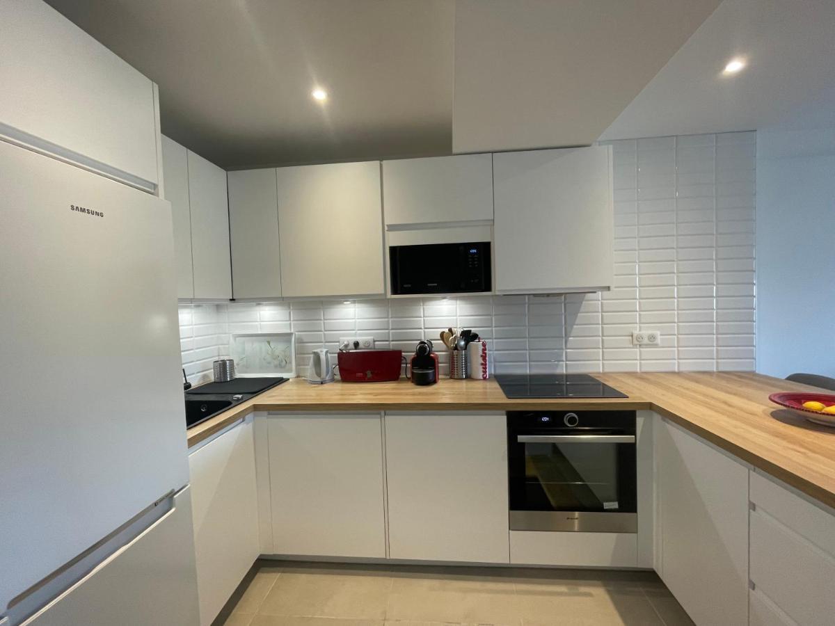 Vue Sur Mer - Magnifique Appartement Tout Confort - Terrasse Et Parking Prive Cagnes-sur-Mer Kültér fotó