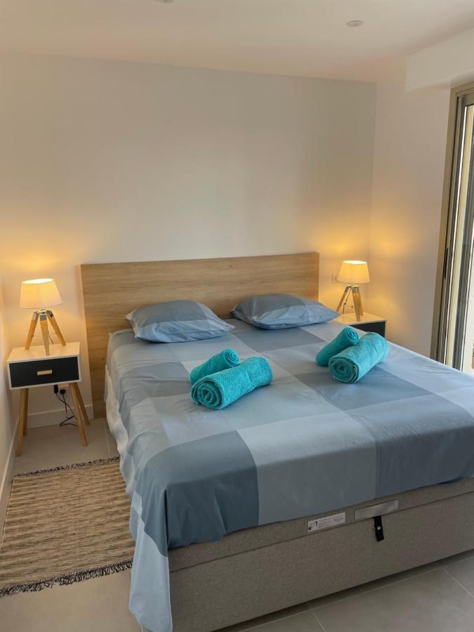Vue Sur Mer - Magnifique Appartement Tout Confort - Terrasse Et Parking Prive Cagnes-sur-Mer Kültér fotó